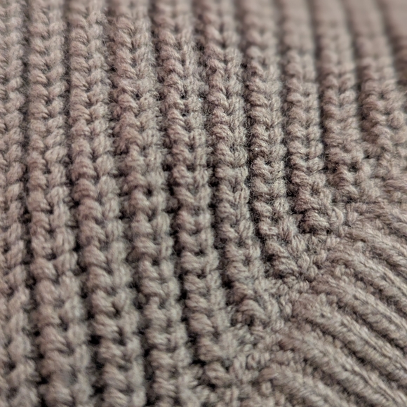 Adorable Knit Baby Bloomers in Brown - Picture 2 of 3